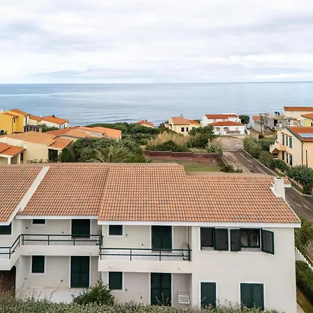 A 150 Meter Long Mare, 2 Fish *