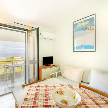 Air-conditioned Near Sea Appartement *